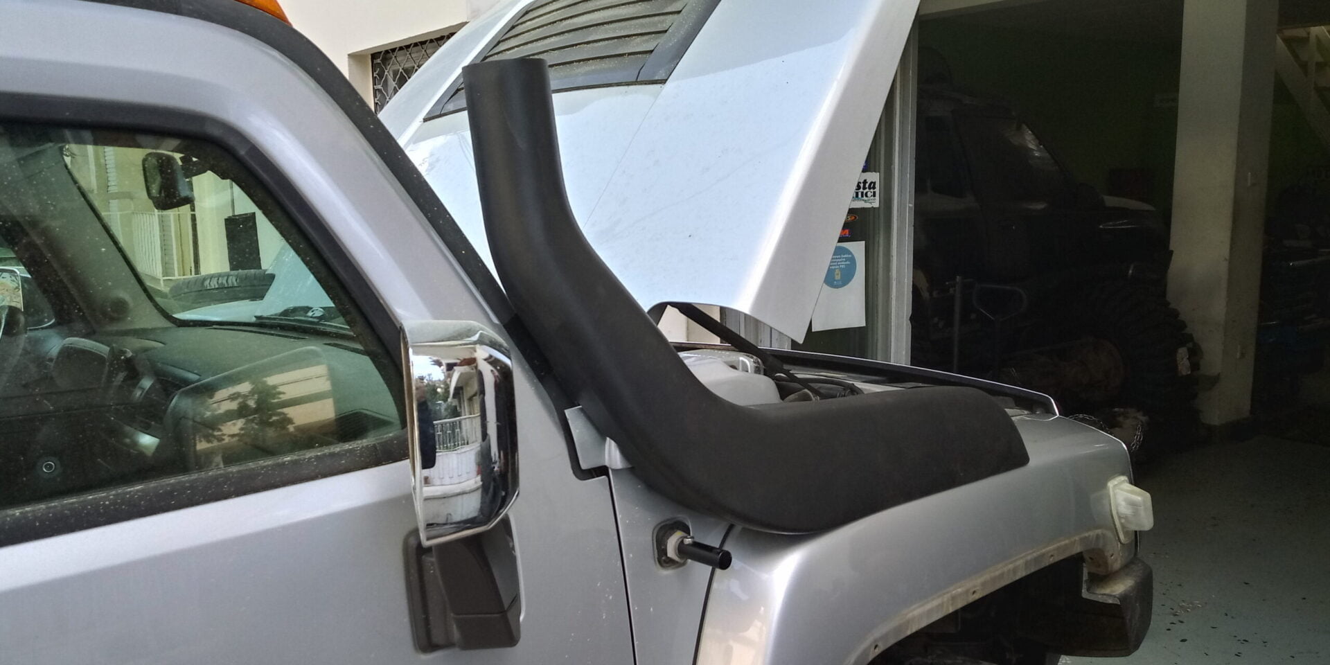 Snorkel Hummer H3