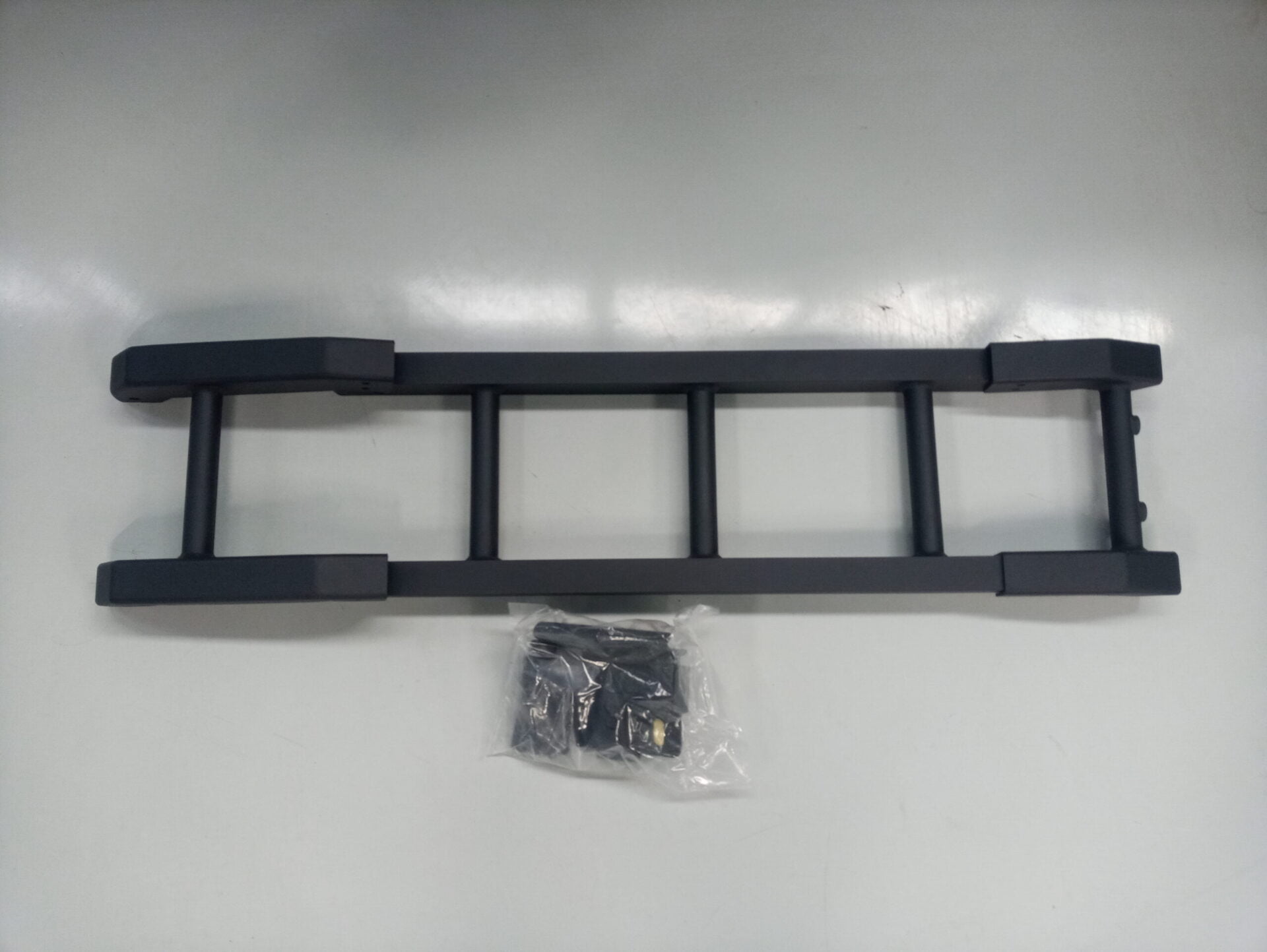 Rear ladder